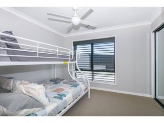 Cheerful 3 Bedroom townhouse with Parking Guest house, Gold Coast - 4