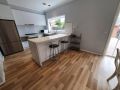 Cheerful 4 Bedroom Townhouse with gorgeous sunroom Guest house, Maribyrnong - thumb 6