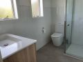 Cheerful 4 Bedroom Townhouse with gorgeous sunroom Guest house, Maribyrnong - thumb 3