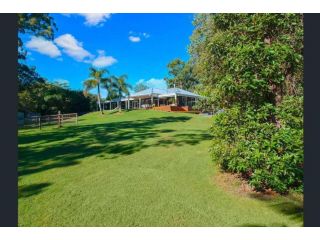 Cheerful 5 Bedroom Luxury home on acreage Guest house, Queensland - 3