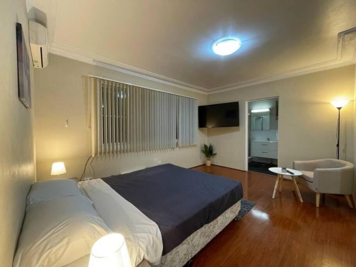 Cheerful 5-Bedrooms Bexley NorthFree Parking Guest house, Sydney - imaginea 11