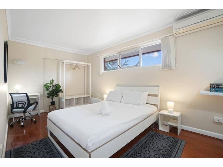 Cheerful 5-Bedrooms Bexley NorthFree Parking Guest house, Sydney - imaginea 17