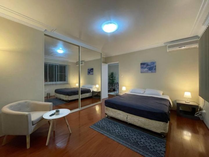 Cheerful 5-Bedrooms Bexley NorthFree Parking Guest house, Sydney - imaginea 5