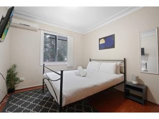 Cheerful 5-Bedrooms Bexley NorthFree Parking Guest house, Sydney - 4