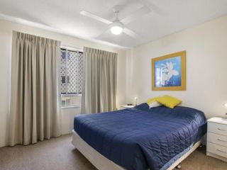 Cheltenham Apartments Unit 11, 40 King St Apartment, Caloundra - 5