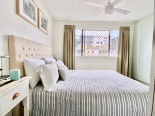 Cheltenham Apartments Unit 18 on Forty King Street Apartment, Caloundra - 2