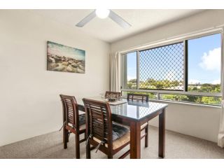 Cheltenham Apartments Unit 7 40 King Street Apartment, Caloundra - 1