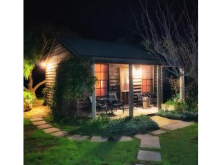 Cherry Plum Cottages Guest house, Port Fairy - 4