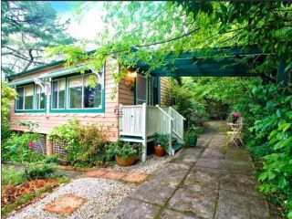 Cherry Tree Cottage Guest house, Leura - 2