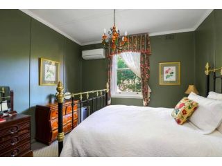 Cherry Tree Cottage Guest house, Leura - 4