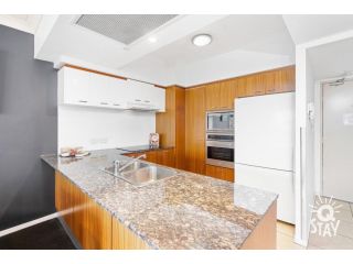 Chevron Renaissance â€“ 2 Bedroom, 2 Bathroom Ocean - Q STAY Apartment, Gold Coast - 5