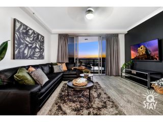 Chevron Renaissance â€“ 2 Bedroom Hinterland View â€” Q Stay Apartment, Gold Coast - 1