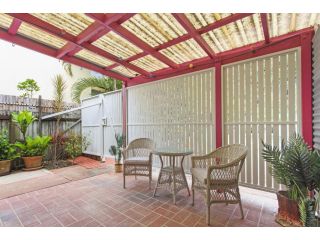 Chic 1-Bed Yaroomba Flat Steps from the Beach Apartment, Yaroomba - 3