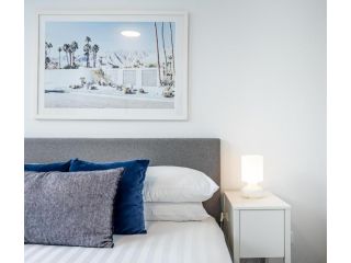 Chic apartment footsteps from Manly Beach Apartment, Sydney - 1