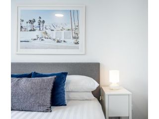 Chic apartment footsteps from Manly Beach Apartment, Sydney - 1
