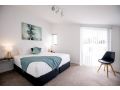 Chic Hobart Townhouse sleeps 9 - perfect location Guest house, Hobart - thumb 10