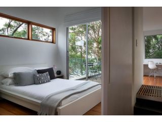 Chic Two-storey Cottage with Darling Harbour Views Apartment, Sydney - 5
