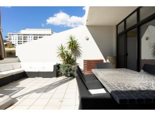 Chic Unit with Rooftop Terrace near Sights & Shops Apartment, Sydney - 3