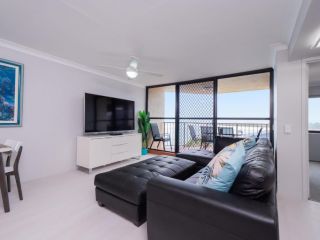 Chiswell Place Unit 7, 31 Warne Tce Apartment, Caloundra - 1