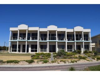Christies Seahorse Holiday Townhouses Guest house, Port Noarlunga - 2
