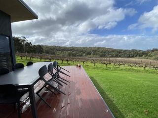 Cinque Stelle Â· spacious villa private bushland Guest house, Western Australia - 1