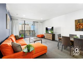 Circle on Cavill â€“ 1 Bedroom Ocean SPA, Surfers Paradise Apartment, Gold Coast - 2