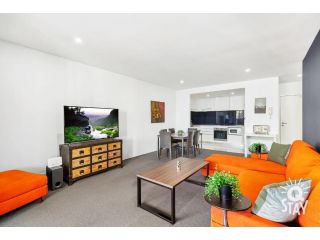 Circle on Cavill â€“ 1 Bedroom Ocean SPA, Surfers Paradise Apartment, Gold Coast - 4