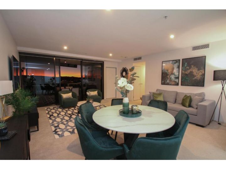 Circle on Cavill Luxury Resort Apartment w Pools Sauna FREE parking Apartment, Gold Coast - imaginea 11