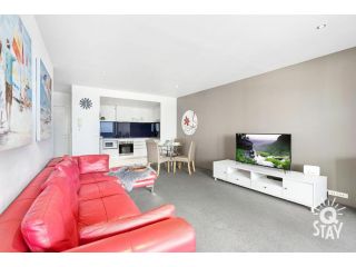 Circle on Cavill 2 Bedroom 1 Bathroom SPA Ocean View â€” Q Stay Apartment, Gold Coast - 1