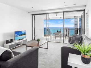 Circle on Cavill 25th Floor with Ocean Views Apartment, Gold Coast - 1