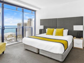 Circle on Cavill 25th Floor with Ocean Views Apartment, Gold Coast - 3