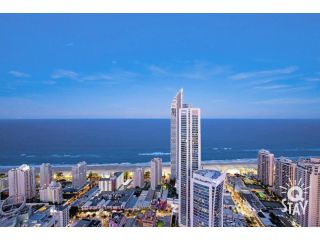 Circle on Cavill, 3 Bedroom Ocean level 57, Sleeps 8! Apartment, Gold Coast - 5