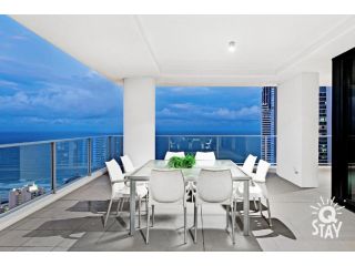 Circle on Cavill â€“ 3 Bedroom Sub Penthouse Amazing Ocean Views, Surfers Paradise Apartment, Gold Coast - 2