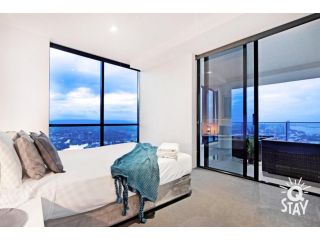 Circle on Cavill â€“ 3 Bedroom Sub Penthouse Amazing Ocean Views, Surfers Paradise Apartment, Gold Coast - 5