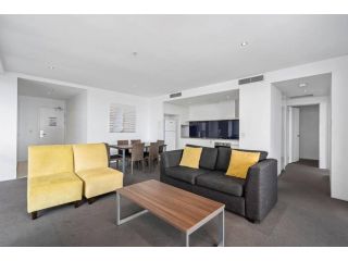 Circle on Cavill - Coastal Letting Apartment, Gold Coast - 5