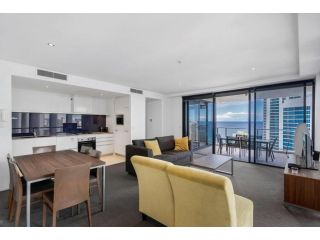 Circle on Cavill - Coastal Letting Apartment, Gold Coast - 3