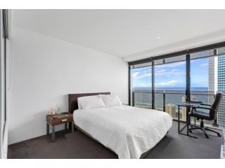 Circle on Cavill - Coastal Letting Apartment, Gold Coast - 4