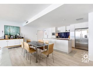 Circle on Cavill - Luxury 4 Bedroom Sub Penthouse, Surfers Paradise Apartment, Gold Coast - 5
