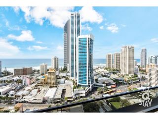 Circle on Cavill - QStay Apartment, Gold Coast - 1