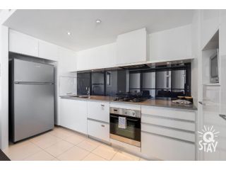 Circle on Cavill Surfers Paradise â€“ 2 Bedroom Ocean View on level 40!! Apartment, Gold Coast - 3