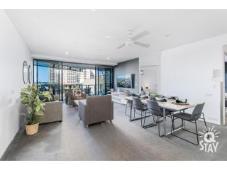 Circle on Cavill Surfers Paradise 3 Bedroom SPA Sleeps 9 Apartment, Gold Coast - 4