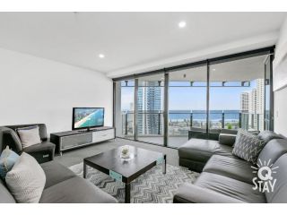 Circle on Cavill Surfers Paradise - 3 Bedroom Ocean View Apartment, Gold Coast - 2