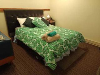 City Stadium 5 minutes Walk Guest house, Townsville - 1