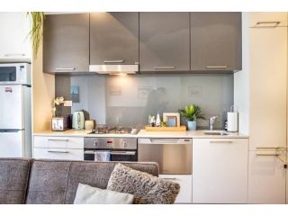 City Views, Natural Light, Perfect Location at Sydney Dreams Serviced Apartments Darlinghurst Apartment, Sydney - 4