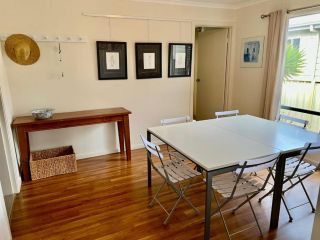 Clampetts Pet Friendly Close to Township Guest house, Robe - 3