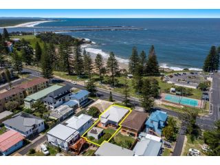 Clarence Court On The Beach Guest house, Yamba - 2