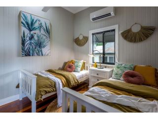 'Kookaburra' at Savannah House Apartment, Queensland - 4