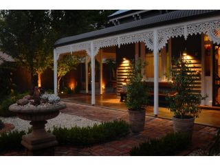 Clement House Bed and breakfast, Benalla - 2