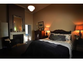 Clement House Bed and breakfast, Benalla - 4