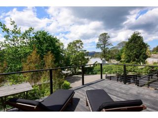 Cloudsong Chalet 1 - Close to the village centre! Guest house, Kangaroo Valley - 1